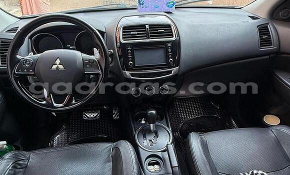 Dieundeu Occasion Mitsubishi Outlander White Auto in Dakar in Dakar Dieundeu Occasion Mitsubishi Outlander White Auto in Dakar in Dakar