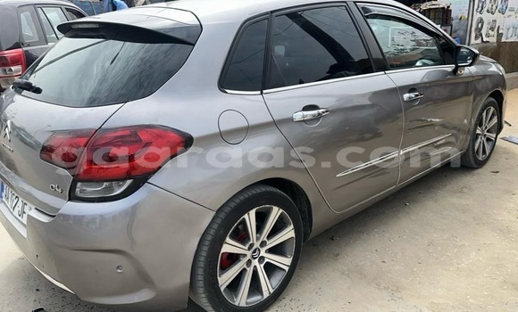 Dieundeu Occasion Citroen C4 Silver Auto in Dakar in Dakar Dieundeu Occasion Citroen C4 Silver Auto in Dakar in Dakar