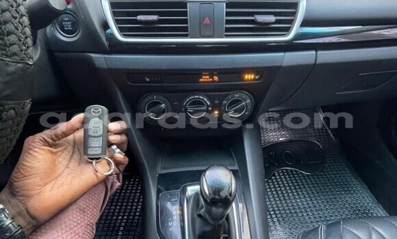 Buy Used Mazda Mazda 3 Other Car in Dakar in Dakar Buy Used Mazda Mazda 3 Other Car in Dakar in Dakar