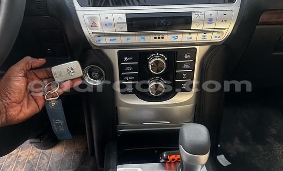 Buy Used Toyota Prado Silver Car in Dakar in Dakar Buy Used Toyota Prado Silver Car in Dakar in Dakar