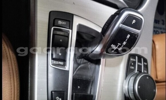 Acheter Occasion Voiture BMW X3 Blanc à Dakar, Dakar Acheter Occasion Voiture BMW X3 Blanc à Dakar, Dakar