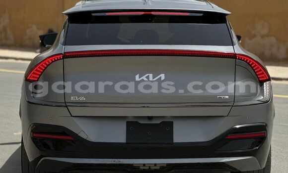 Buy Used Kia Enterprise Silver Car in Dakar in Dakar Buy Used Kia Enterprise Silver Car in Dakar in Dakar