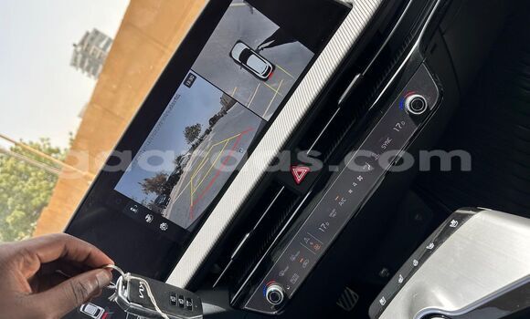 Buy Used Kia Enterprise Silver Car in Dakar in Dakar Buy Used Kia Enterprise Silver Car in Dakar in Dakar