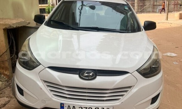 Dieundeu Occasion Hyundai Tucson White Auto in Dakar in Dakar Dieundeu Occasion Hyundai Tucson White Auto in Dakar in Dakar