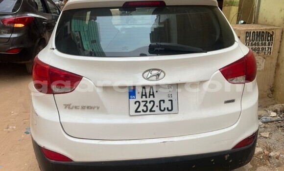 Dieundeu Occasion Hyundai Tucson White Auto in Dakar in Dakar Dieundeu Occasion Hyundai Tucson White Auto in Dakar in Dakar