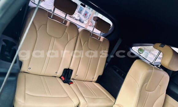 Buy Used Kia Sorento Silver Car in Dakar in Dakar Buy Used Kia Sorento Silver Car in Dakar in Dakar