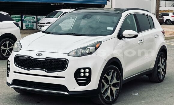 Buy Used Kia Sportage White Car in Dakar in Dakar Buy Used Kia Sportage White Car in Dakar in Dakar