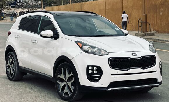 Buy Used Kia Sportage White Car in Dakar in Dakar Buy Used Kia Sportage White Car in Dakar in Dakar