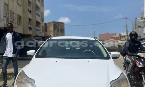 Dieundeu Occasion Ford Focus White Auto in Dakar in Dakar