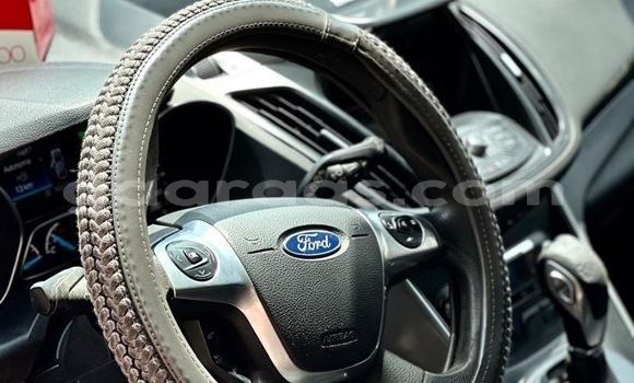 Acheter Occasion Voiture Ford Escape Rouge à Dakar, Dakar Acheter Occasion Voiture Ford Escape Rouge à Dakar, Dakar