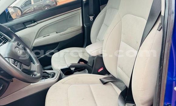 Dieundeu Occasion Hyundai Elantra Blue Auto in Dakar in Dakar Dieundeu Occasion Hyundai Elantra Blue Auto in Dakar in Dakar