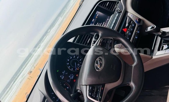 Dieundeu Occasion Hyundai Elantra Blue Auto in Dakar in Dakar Dieundeu Occasion Hyundai Elantra Blue Auto in Dakar in Dakar