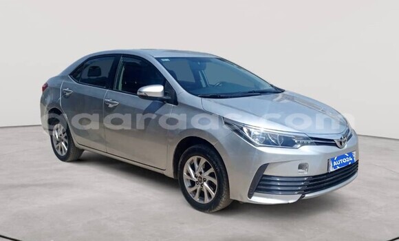 Dieundeu Occasion Toyota Corolla Silver Auto in Dakar in Dakar Dieundeu Occasion Toyota Corolla Silver Auto in Dakar in Dakar