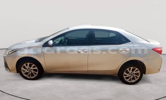 Dieundeu Occasion Toyota Corolla Silver Auto in Dakar in Dakar Dieundeu Occasion Toyota Corolla Silver Auto in Dakar in Dakar