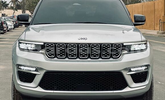 Buy Used Jeep Grand Cherokee Silver Car in Dakar in Dakar Buy Used Jeep Grand Cherokee Silver Car in Dakar in Dakar