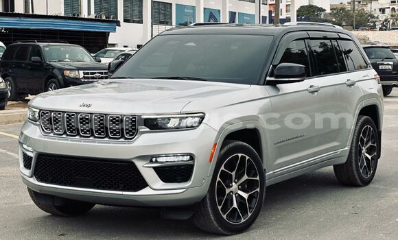 Buy Used Jeep Grand Cherokee Silver Car in Dakar in Dakar Buy Used Jeep Grand Cherokee Silver Car in Dakar in Dakar