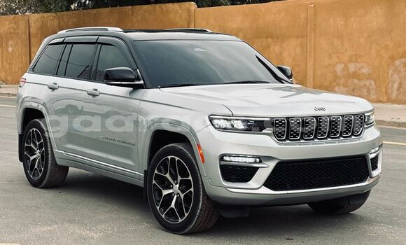 Buy Used Jeep Grand Cherokee Silver Car in Dakar in Dakar Buy Used Jeep Grand Cherokee Silver Car in Dakar in Dakar
