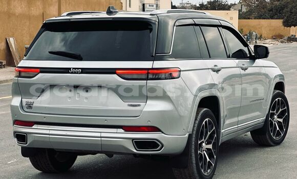 Buy Used Jeep Grand Cherokee Silver Car in Dakar in Dakar Buy Used Jeep Grand Cherokee Silver Car in Dakar in Dakar