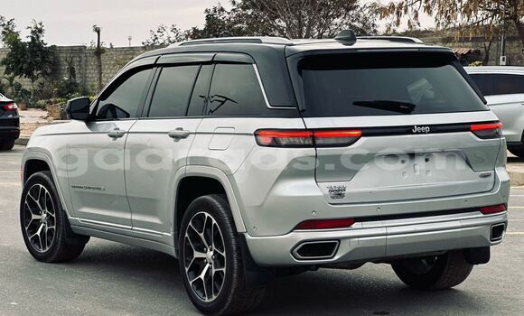 Buy Used Jeep Grand Cherokee Silver Car in Dakar in Dakar Buy Used Jeep Grand Cherokee Silver Car in Dakar in Dakar