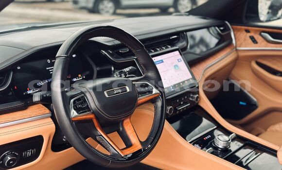 Buy Used Jeep Grand Cherokee Silver Car in Dakar in Dakar Buy Used Jeep Grand Cherokee Silver Car in Dakar in Dakar