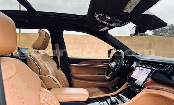 Buy Used Jeep Grand Cherokee Silver Car in Dakar in Dakar Buy Used Jeep Grand Cherokee Silver Car in Dakar in Dakar