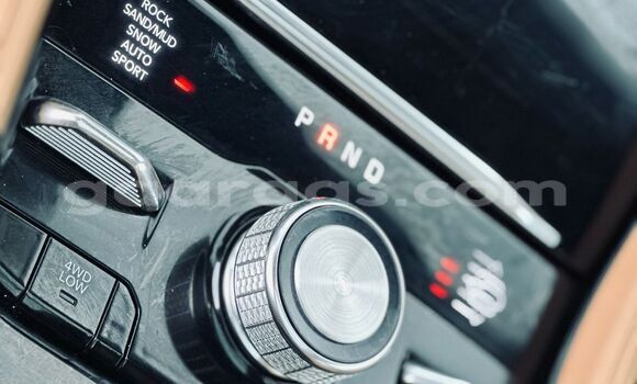 Buy Used Jeep Grand Cherokee Silver Car in Dakar in Dakar Buy Used Jeep Grand Cherokee Silver Car in Dakar in Dakar