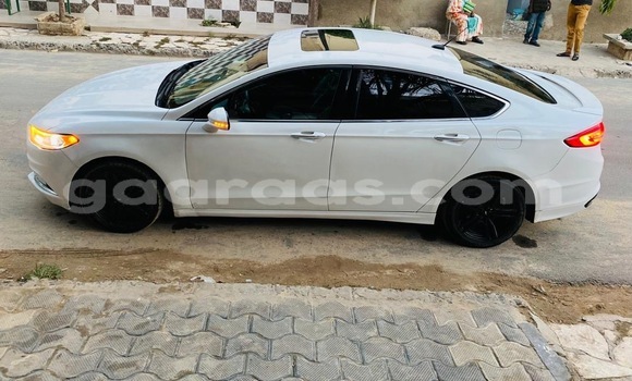 Acheter Occasion Voiture Ford Fusion Blanc à Dakar, Dakar Acheter Occasion Voiture Ford Fusion Blanc à Dakar, Dakar