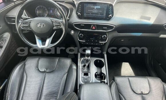 Dieundeu Occasion Hyundai Santa Fe White Auto in Dakar in Dakar Dieundeu Occasion Hyundai Santa Fe White Auto in Dakar in Dakar