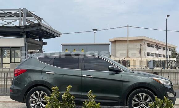 Dieundeu Occasion Hyundai Santa Fe Beige Auto in Dakar in Dakar Dieundeu Occasion Hyundai Santa Fe Beige Auto in Dakar in Dakar