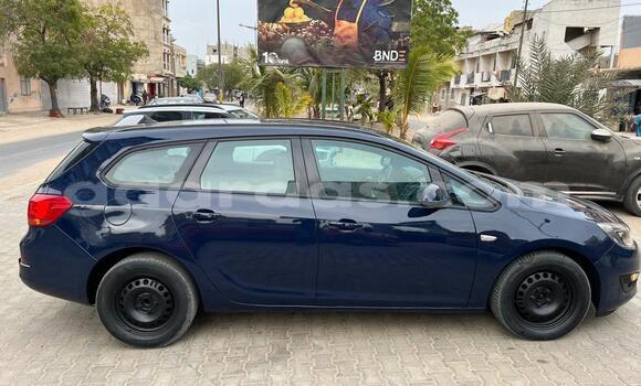 Buy Used Opel Astra Blue Car in Dakar in Dakar Buy Used Opel Astra Blue Car in Dakar in Dakar