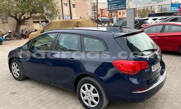 Buy Used Opel Astra Blue Car in Dakar in Dakar Buy Used Opel Astra Blue Car in Dakar in Dakar