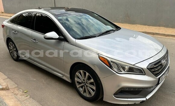 Acheter Occasion Voiture Hyundai Sonata Gris à Dakar, Dakar Acheter Occasion Voiture Hyundai Sonata Gris à Dakar, Dakar