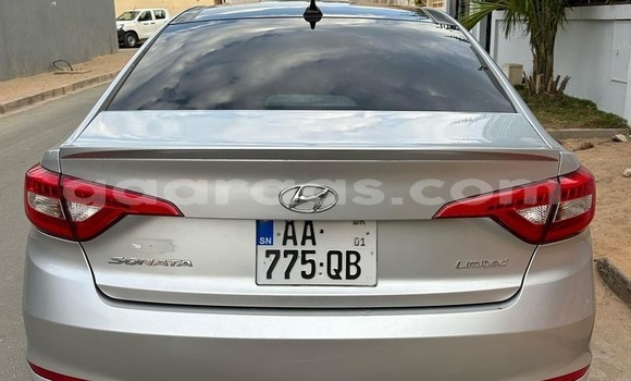 Dieundeu Occasion Hyundai Sonata Silver Auto in Dakar in Dakar Dieundeu Occasion Hyundai Sonata Silver Auto in Dakar in Dakar