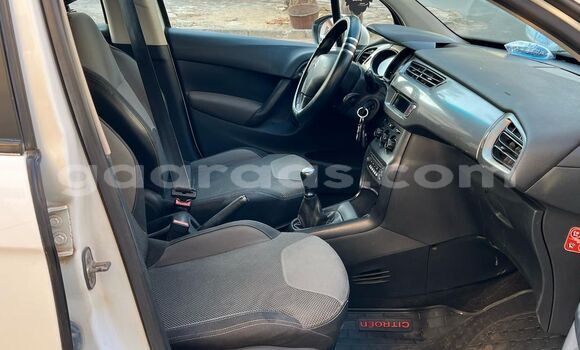 Buy Used Citroen C3 White Car in Dakar in Dakar Buy Used Citroen C3 White Car in Dakar in Dakar