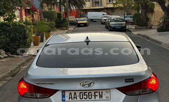 Buy Used Hyundai Elantra Beige Car in Dakar in Dakar Buy Used Hyundai Elantra Beige Car in Dakar in Dakar