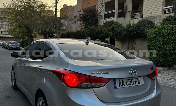 Buy Used Hyundai Elantra Beige Car in Dakar in Dakar Buy Used Hyundai Elantra Beige Car in Dakar in Dakar