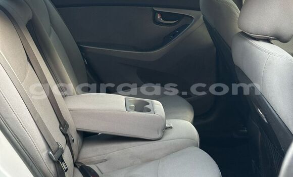 Buy Used Hyundai Elantra Beige Car in Dakar in Dakar Buy Used Hyundai Elantra Beige Car in Dakar in Dakar