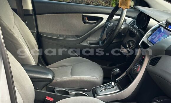 Buy Used Hyundai Elantra Beige Car in Dakar in Dakar Buy Used Hyundai Elantra Beige Car in Dakar in Dakar