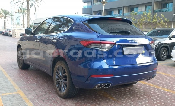 Dieundeu Occasion Maserati Levante Blue Auto in Dakar in Dakar Dieundeu Occasion Maserati Levante Blue Auto in Dakar in Dakar