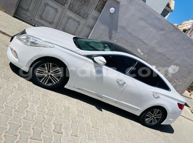 Big with watermark hyundai grandeur dakar dakar 30384