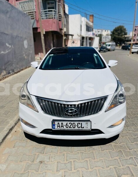 Big with watermark hyundai grandeur dakar dakar 30384