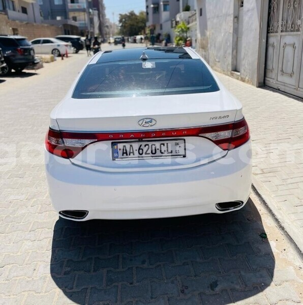 Big with watermark hyundai grandeur dakar dakar 30384