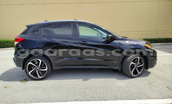 Buy Used Honda HR–V Black Car in Dakar in Dakar Buy Used Honda HR–V Black Car in Dakar in Dakar