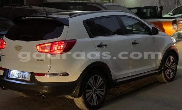Acheter Occasion Voiture Kia Sportage Blanc à Dakar, Dakar Acheter Occasion Voiture Kia Sportage Blanc à Dakar, Dakar