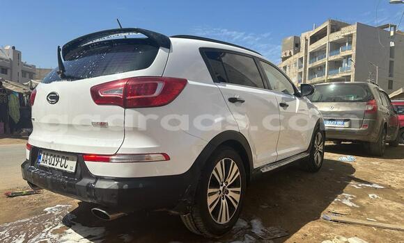 Acheter Occasion Voiture Kia Sportage Blanc à Dakar, Dakar Acheter Occasion Voiture Kia Sportage Blanc à Dakar, Dakar