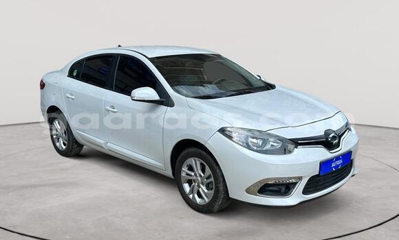 Dieundeu Occasion Renault Samsung SM3 White Auto in Dakar in Dakar Dieundeu Occasion Renault Samsung SM3 White Auto in Dakar in Dakar