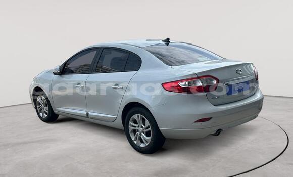 Dieundeu Occasion Renault Samsung SM3 White Auto in Dakar in Dakar Dieundeu Occasion Renault Samsung SM3 White Auto in Dakar in Dakar