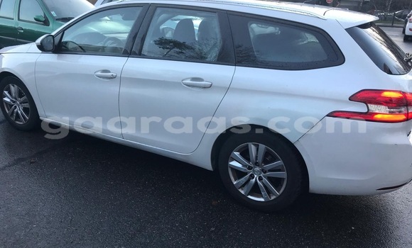 Buy Used Peugeot 308 White Car in Dakar in Dakar Buy Used Peugeot 308 White Car in Dakar in Dakar