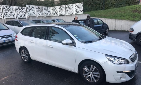 Buy Used Peugeot 308 White Car in Dakar in Dakar Buy Used Peugeot 308 White Car in Dakar in Dakar