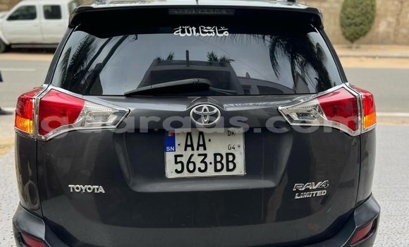 Dieundeu Occasion Toyota RAV4 Silver Auto in Dakar in Dakar Dieundeu Occasion Toyota RAV4 Silver Auto in Dakar in Dakar